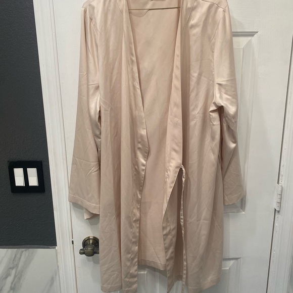 Blush Satin Plum Pretty Sugar Robe - Picture 1 of 4